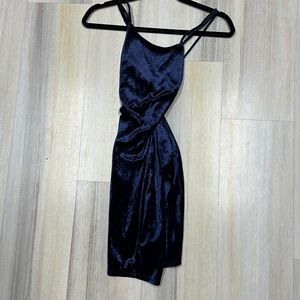 Velvet blue Windsor dress